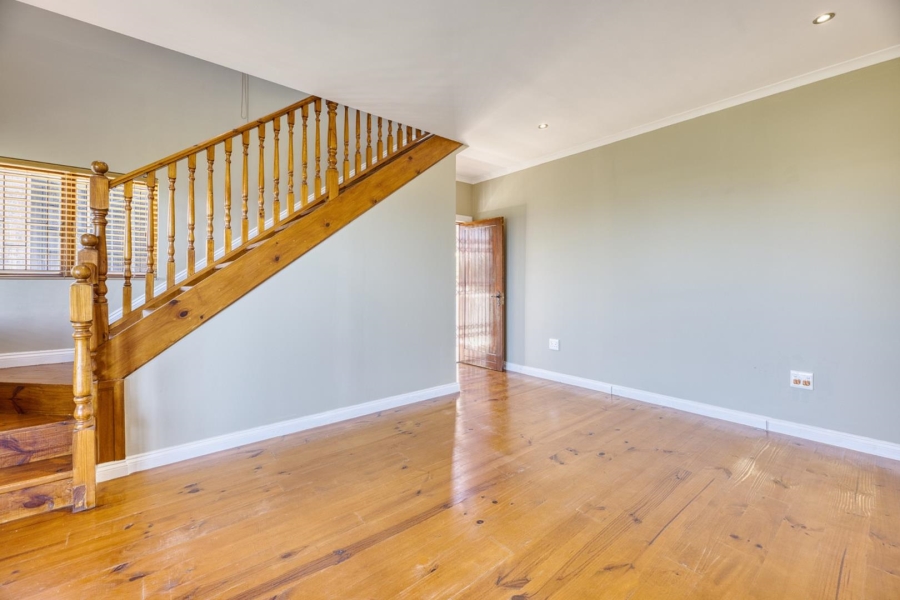 3 Bedroom Property for Sale in Herolds Bay Western Cape